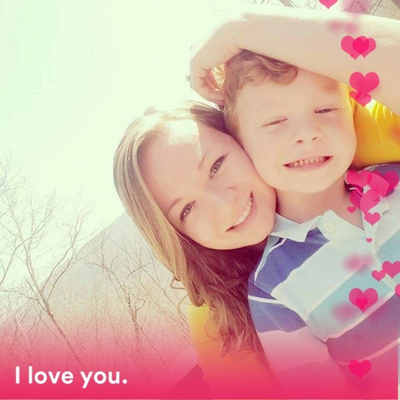 Meet your Posher, Jessica - Picture 1 of 1